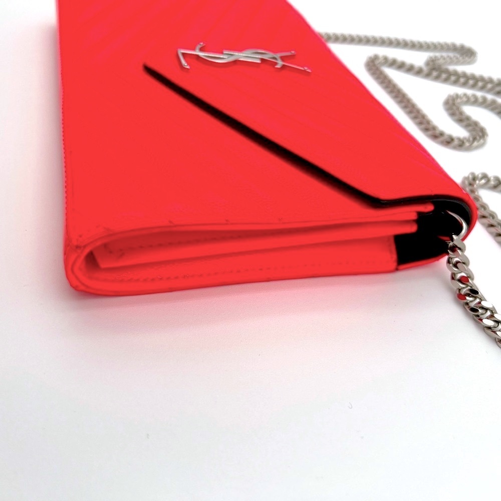 EUC YSL Cassandre neon fuchsia patent leather clutch on a chain. - Picture 6 of 11